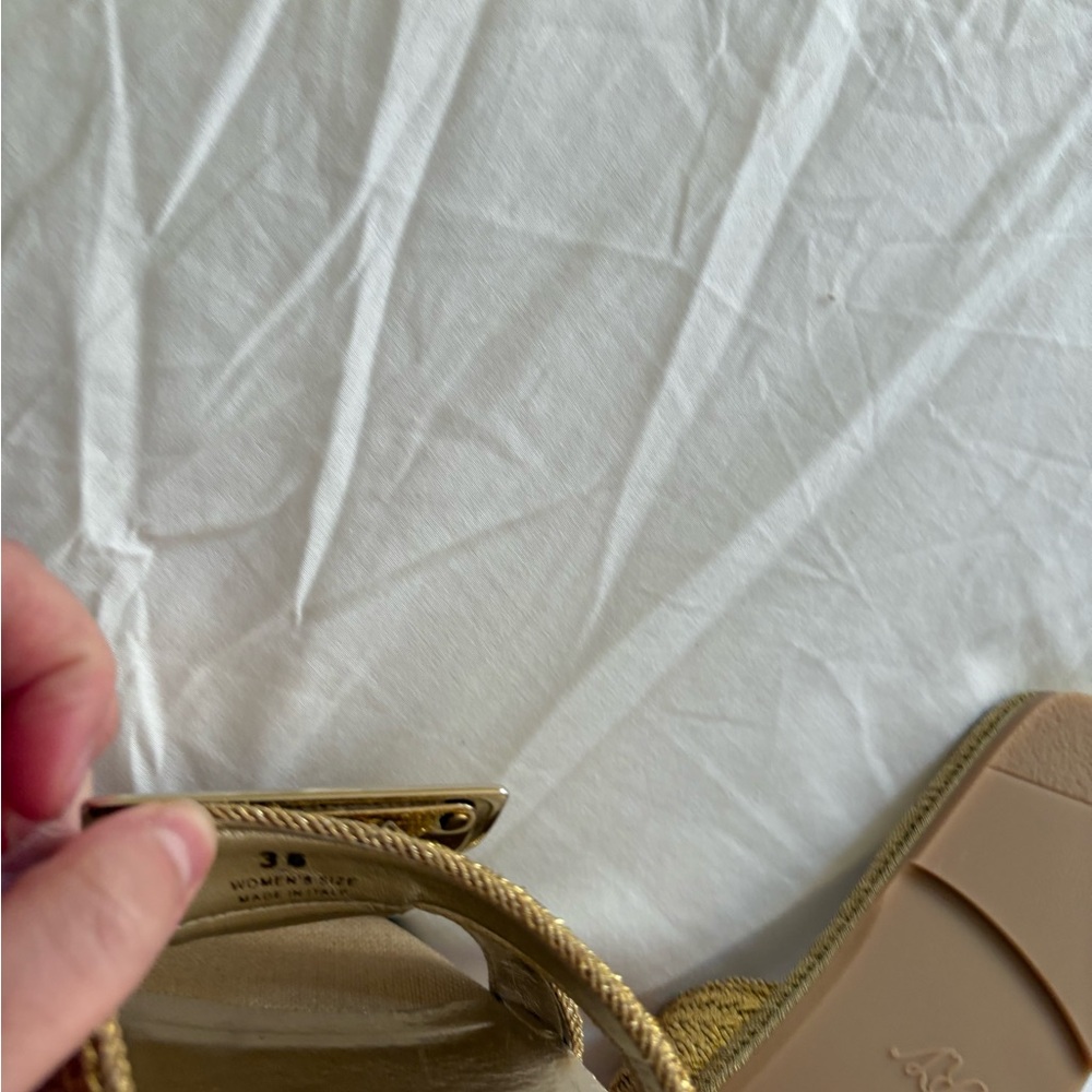 Roger Vivier Gold Sandals with Square Buckle - Picture 6 of 7